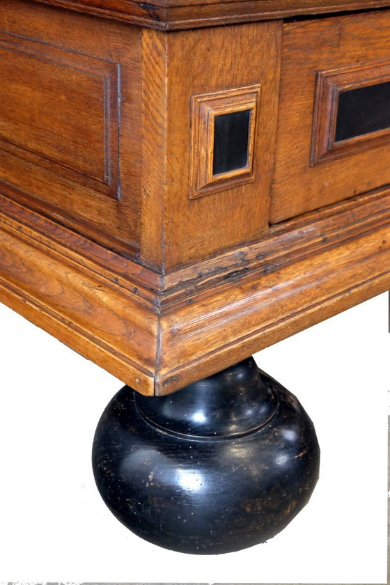 Image 1 of 18de eeuwse Hollandse Kussenkast / Dutch 18th century Kussenkast