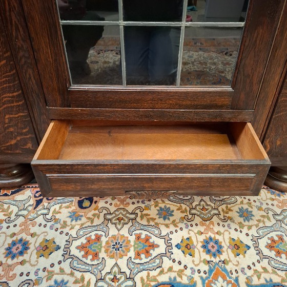 Antique oak sideboard with a central glass door and striking ball feet – Wood (photo 12 of 15)