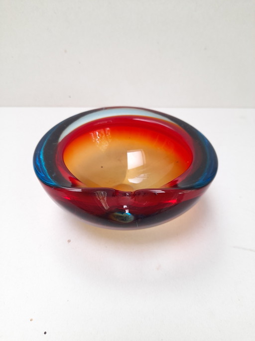 Murano glass ashtray or trinket dish (sommerso) – decoratieve objecten (photo 2 of 5)