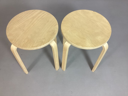 2 sgabelli Frosta vintage in faggio