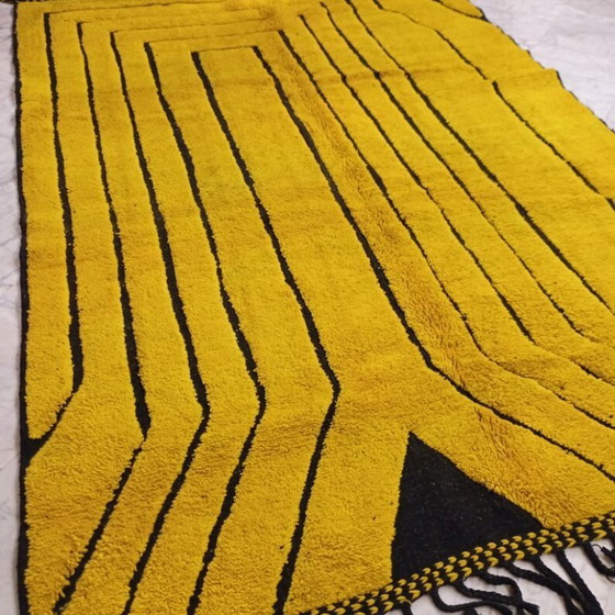 Image 1 of Ecru Berber Moroccan rug with geometric patterns, 250cm x 150cm