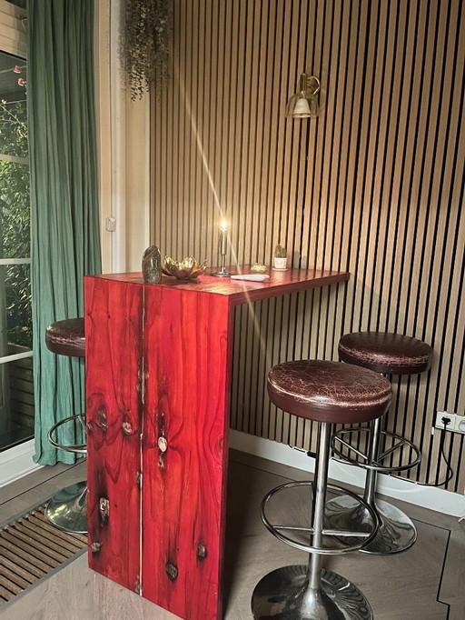 Bar con 4 sgabelli da bar vintage