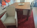 Table à manger moderne et 4 fauteuils de salle à manger