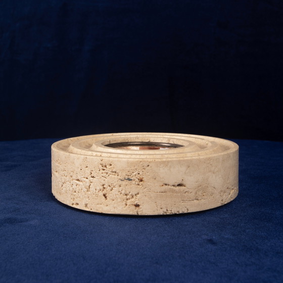 Italiaanse ronde asbak van travertin en koperkleurig metaal, 1970 – Tafelaccessoires, Italian Design (photo 13 of 18)