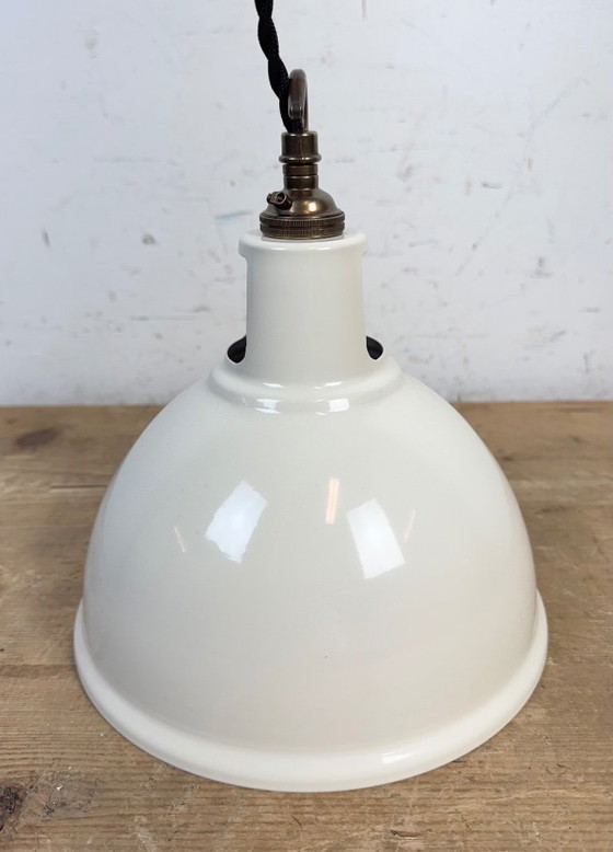 Image 1 of Lampada a sospensione vintage industriale verniciata beige, anni 2000