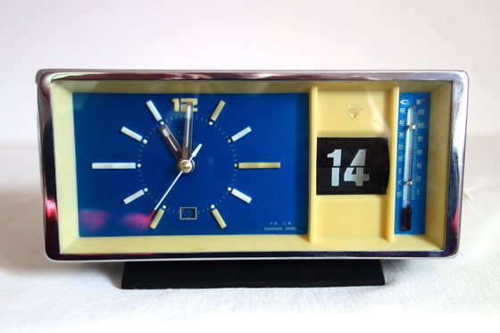 Image 1 of Ruimtevaarttijdperk Shanghai jaren 70 wekker