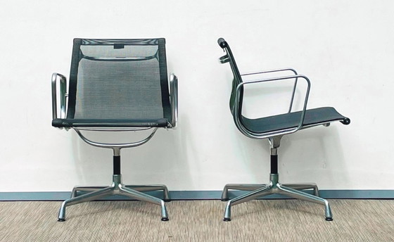 Image 1 of Paar van Vitra Eames Vintage Alu Group armstoelen