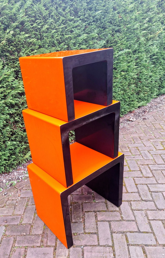 Image 1 of Table gigogne années 70