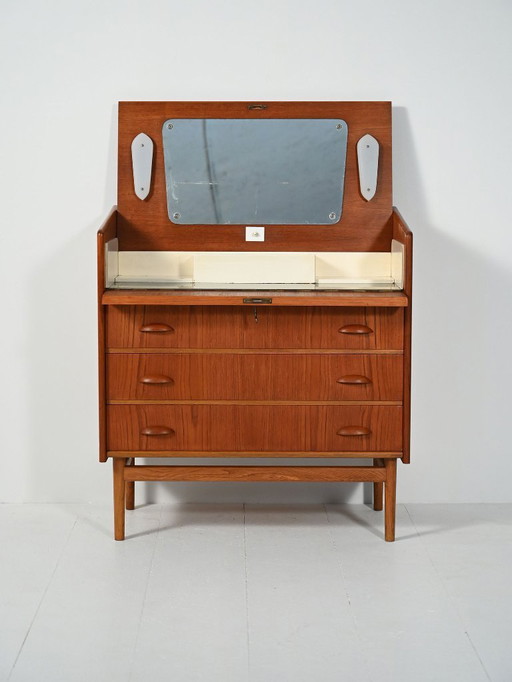 Scandinavian teak vanity chest, 1950s/60s