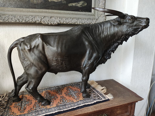Taureau de bronze