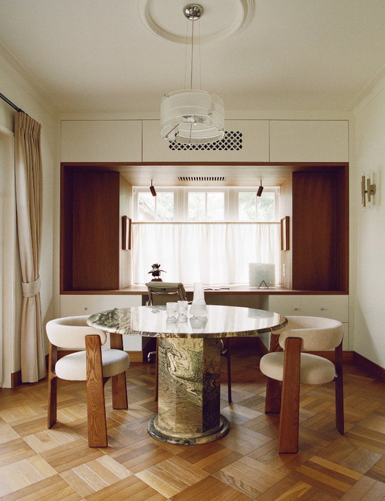 Image 1 of Round dining table green marble