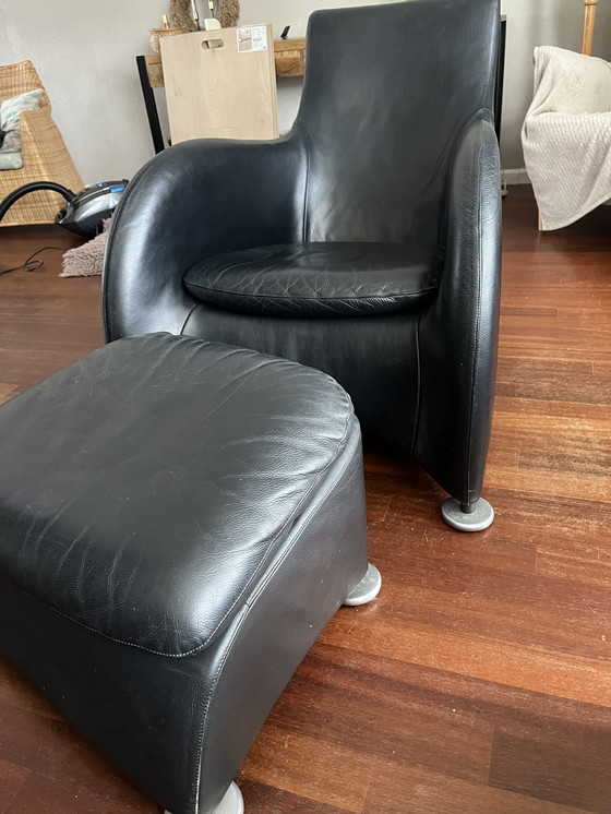 Image 1 of Montis Loge Sessel mit passendem schwarzem Fußhocker