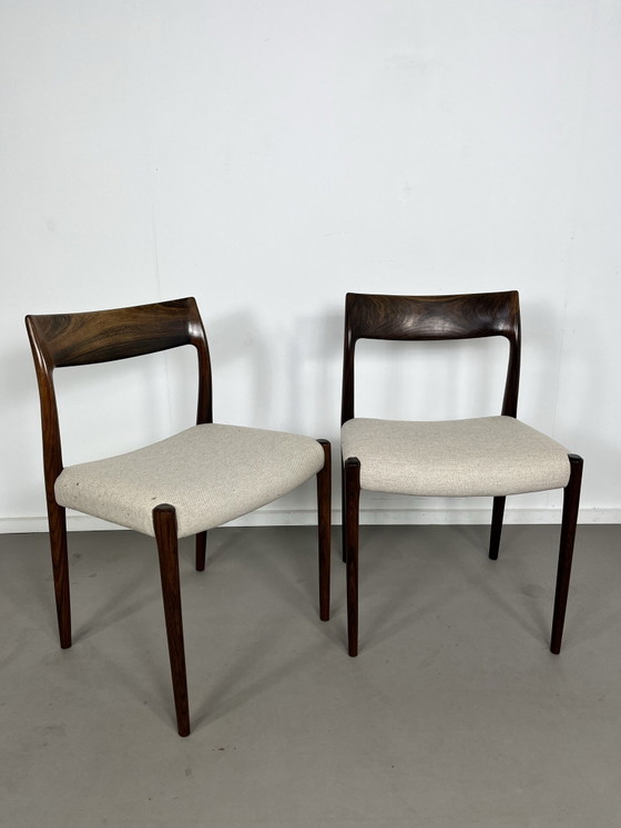 Set of 2 vintage Niels Moller 77 rosewood chairs, Niels Otto Møller, Dining chairs, Textile, Brown (photo 3 of 7)