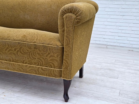 Image 1 of Divano danese a due posti degli anni '50, rivestimento originale in lana verde per mobili.