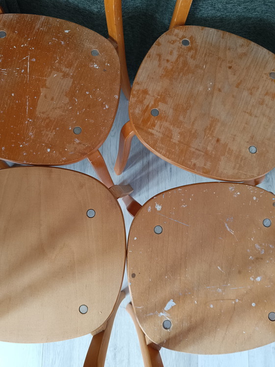 Image 1 of 8 sedie da caffè in legno curvato di betulla Aalto