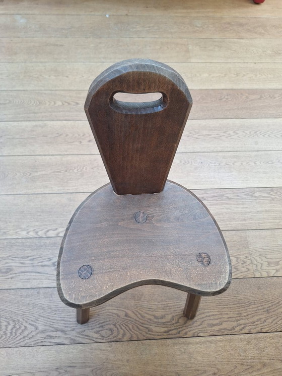 Spanischer brutalistischer Dreibeinhocker / Tripod Chair – Wood (photo 4 of 6)