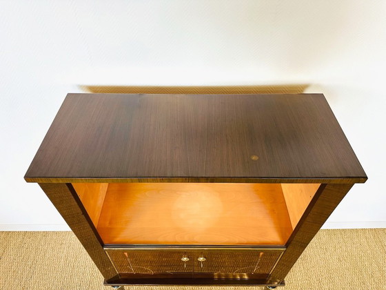 Image 1 of Art Deco vitrinekast van walnoothout, 1950