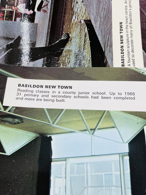 Image 1 of Set mit 9 Kartonfotos „Basildon New Town“