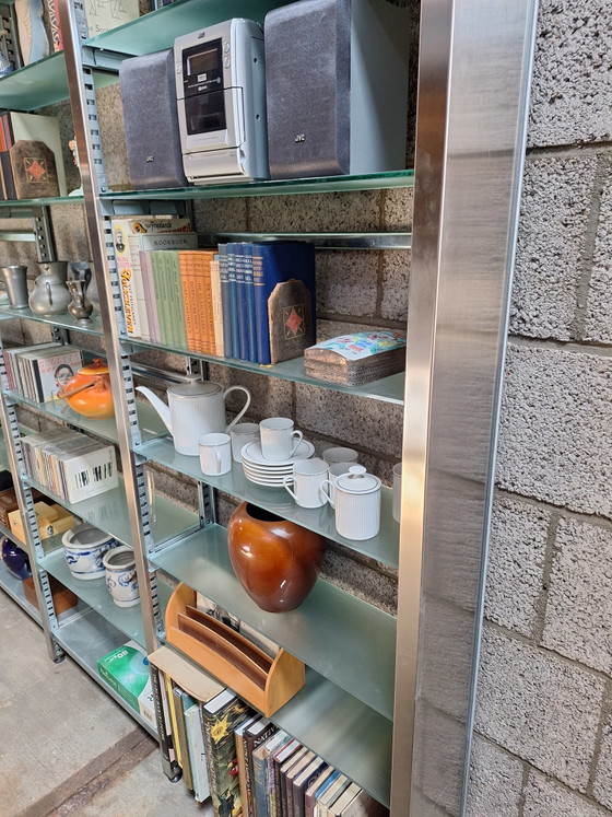 Image 1 of Armoire murale en métal - Bibliothèque avec étagères en verre