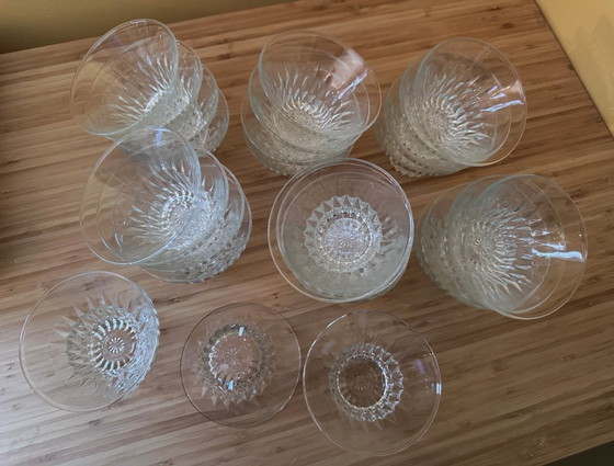 Image 1 of 27 bicchieri da champagne vintage Duralex da 10 cl con punta a diamante