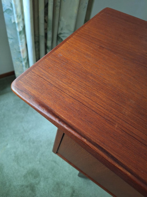 Boomerang desk by Peter Løvig Nielsen, 1960s – Wood (photo 15 of 25)