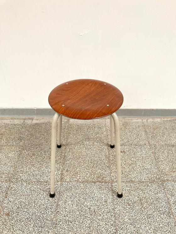 Image 1 of 4 vintage design mid-century eetkamerstoelen + 2 krukken
