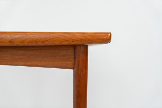 Image 1 of Extendable dining table by Skøvby Møbelfabrik (Denmark, 1960s).