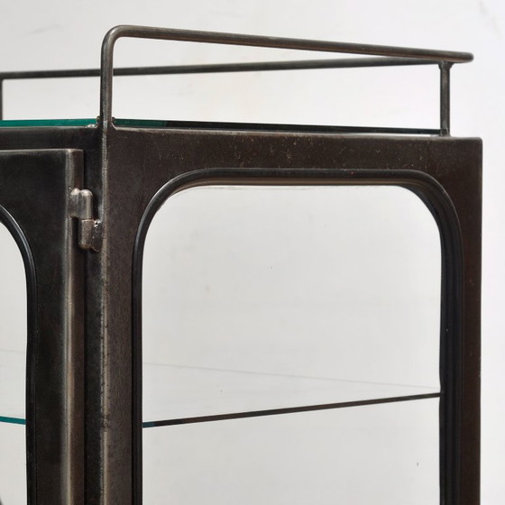 Image 1 of Armoire d'hôpital vintage, années 1970