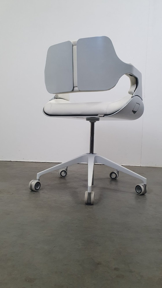 Image 1 of Interstuhl Silver 162S Bürostuhl, weißes Leder, James Bond