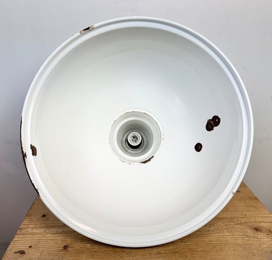 Image 1 of Grande lampada a sospensione industriale in smalto bianco britannico di Benjamin, anni '60