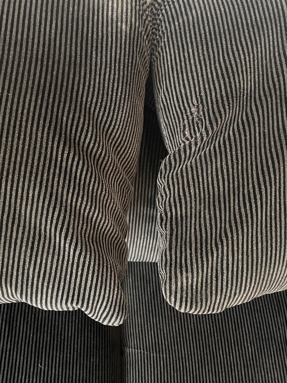 Image 1 of Cassina Maralunga 2 zits van Vico Magistretti - bicolore zwartgrijs