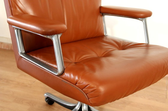 Image 1 of Tecno P126 Chefsessel, entworfen von Osvaldo Borsani für Tecno im Jahr 1966