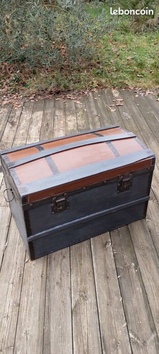 Image 1 of Antike, gewölbte, restaurierte Holztruhe