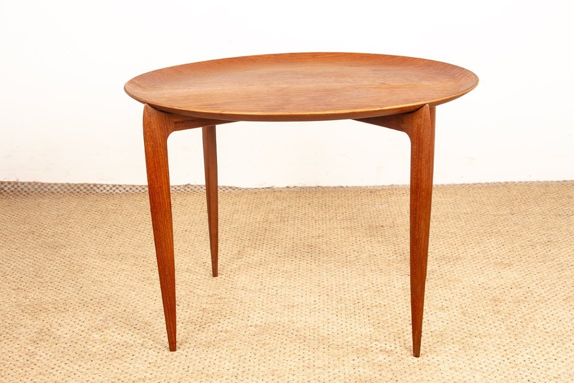 Fritz Hansen Tables | Whoppah