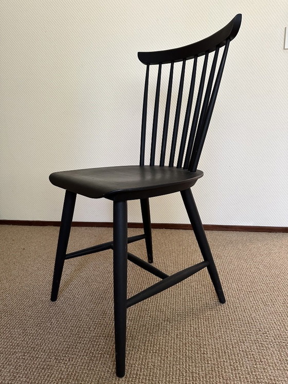 Vintage black wooden chair – Chairs and lounge chairs (photo 2 of 6)
