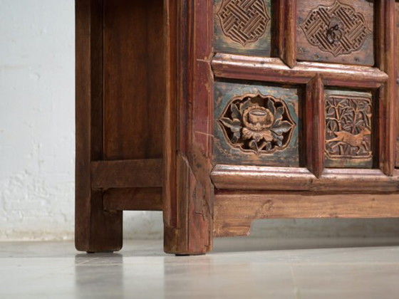 Antique low carved sideboard in elm wood – China, circa 1930 – Iron (photo 11 of 40)