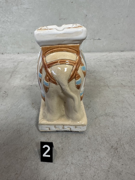 Image 1 of Cendrier vintage à éléphant - céramique