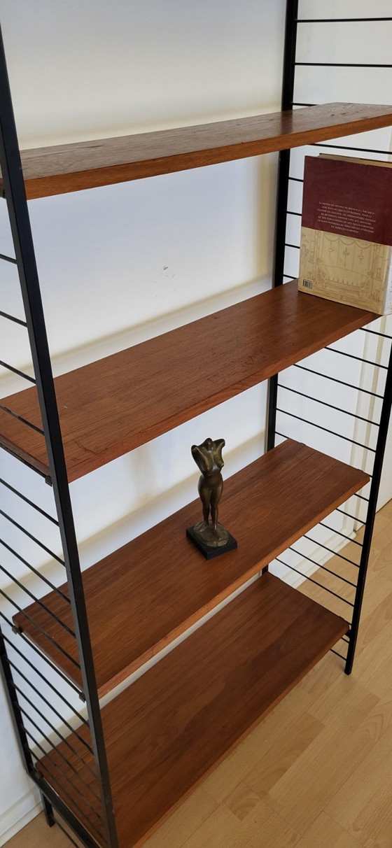 Scaffali a muro STRING - WHB 1960/1970, STRING WHB, Legno, Metallo, Marrone, Mid Century Modern (foto 6 di 9)