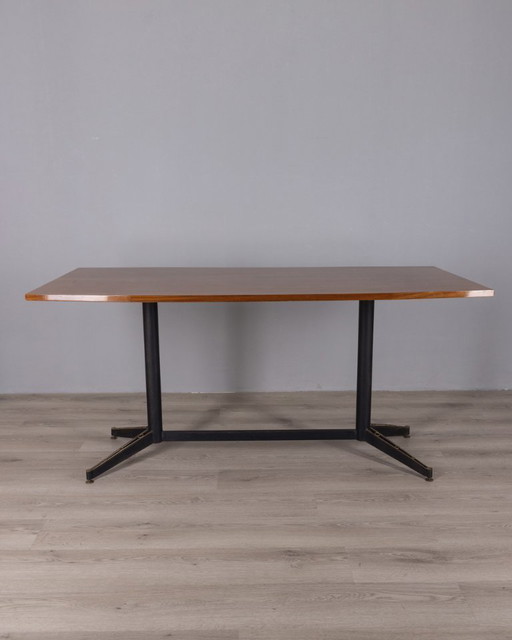 Vintage wooden table from the 1960s designed by Carlo Ratti for Lissoni