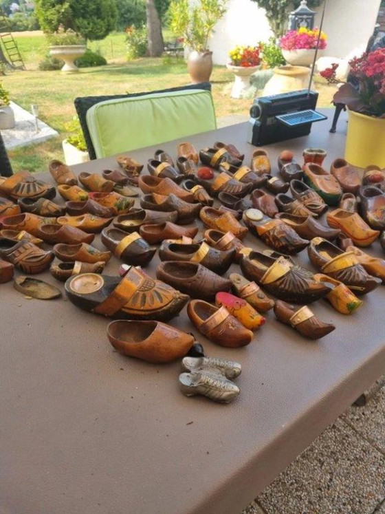 Image 1 of Antieke   miniatuur klompjes  uit  Europa  