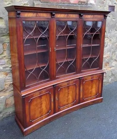 Image 1 of Caja curva de caoba con cristal astral