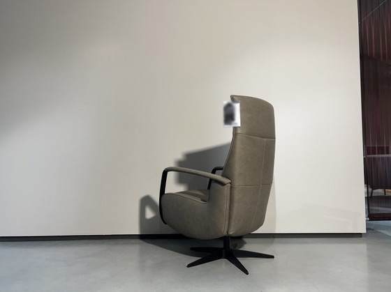 Image 1 of Le futur nouveau fabuleux 5 - Fauteuil inclinable F1-400