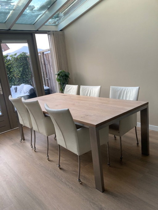 Eettafel en 6 stoelen Bert plantagie
