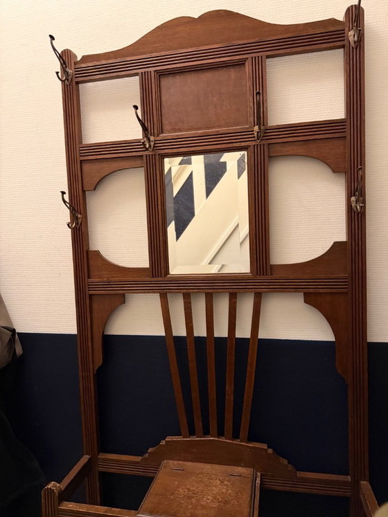 Image 1 of Porte-manteau ancien Art Déco en bois avec miroir