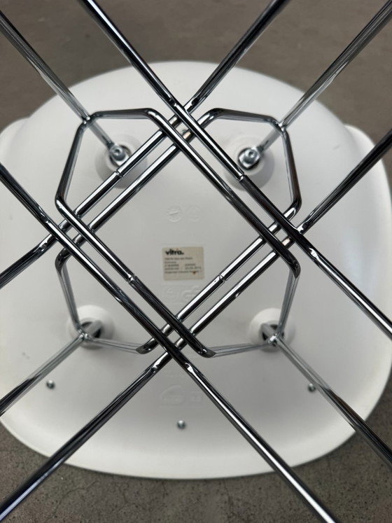 Image 1 of Vitra Eames DSR Stuhl
