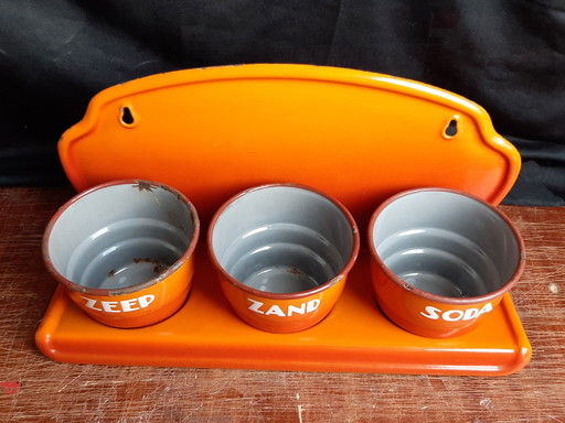 Présentoir à sable, savon et soda ancien