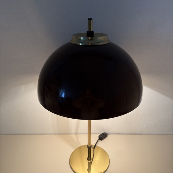 Image 1 of Lampada da tavolo vintage a fungo con base in metallo dorato , anni '70