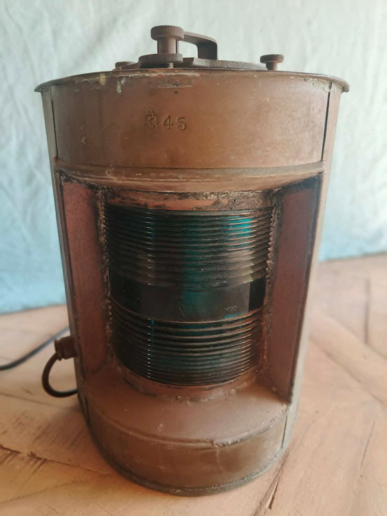 Satz von 2 nummerierten originalen Schiffslaternen aus Kupfer – Tavernier Ostende – ca. 1940–1950 (photo 4 of 10)