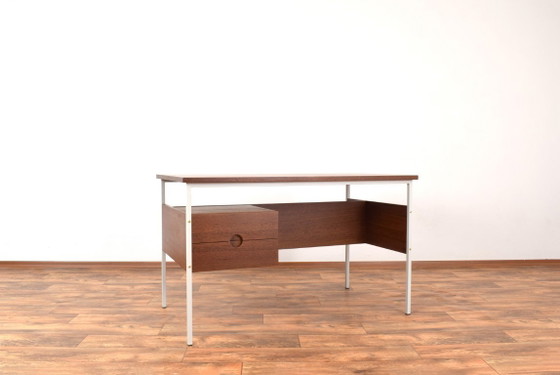 Image 1 of Bureau danois en teck du milieu du XXe siècle, années 1970.