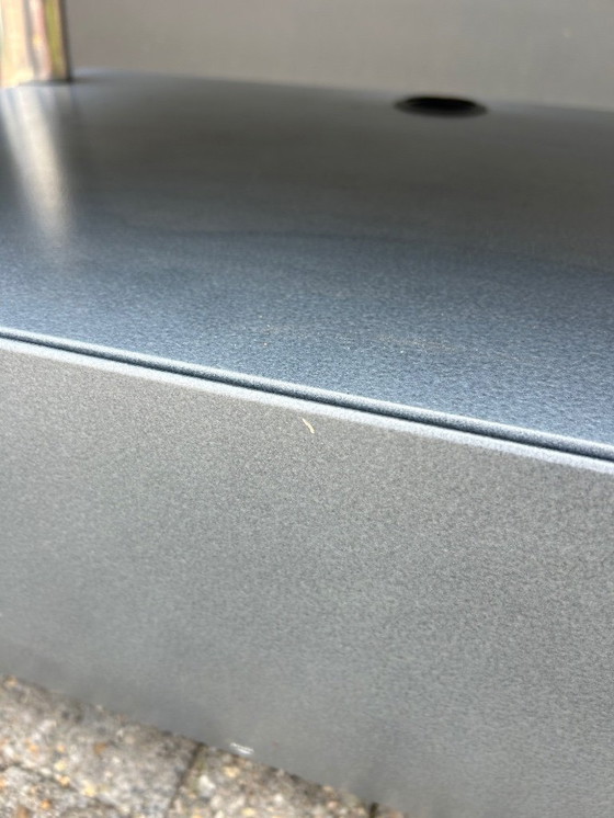 Image 1 of Leolux Verso Meuble TV bleu clair métallisé